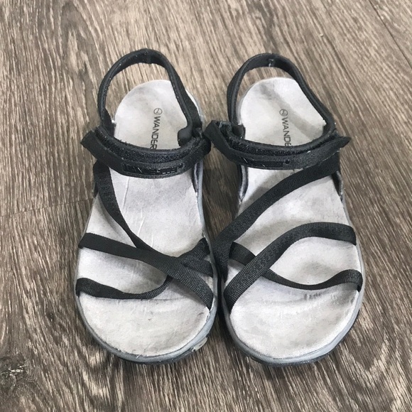 𝅺WANDERLUST black lattice Meghan sandals size 7 - Picture 2 of 9